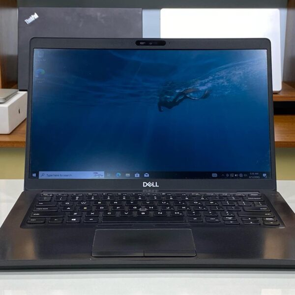 Latitude 5400 Core i5 8th Gen,8gb,256gb,14.0